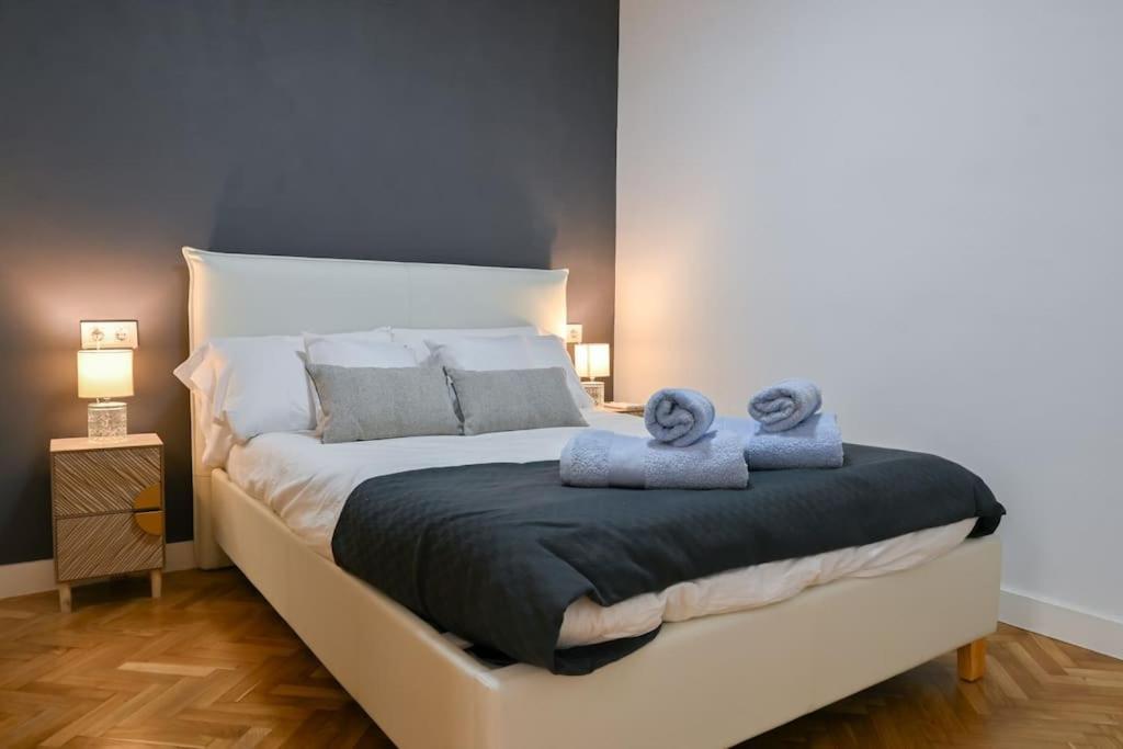 For You Rentals Apartamento Temporal Centrico De Dos Dormitorios Sil2 Madrid Exterior photo